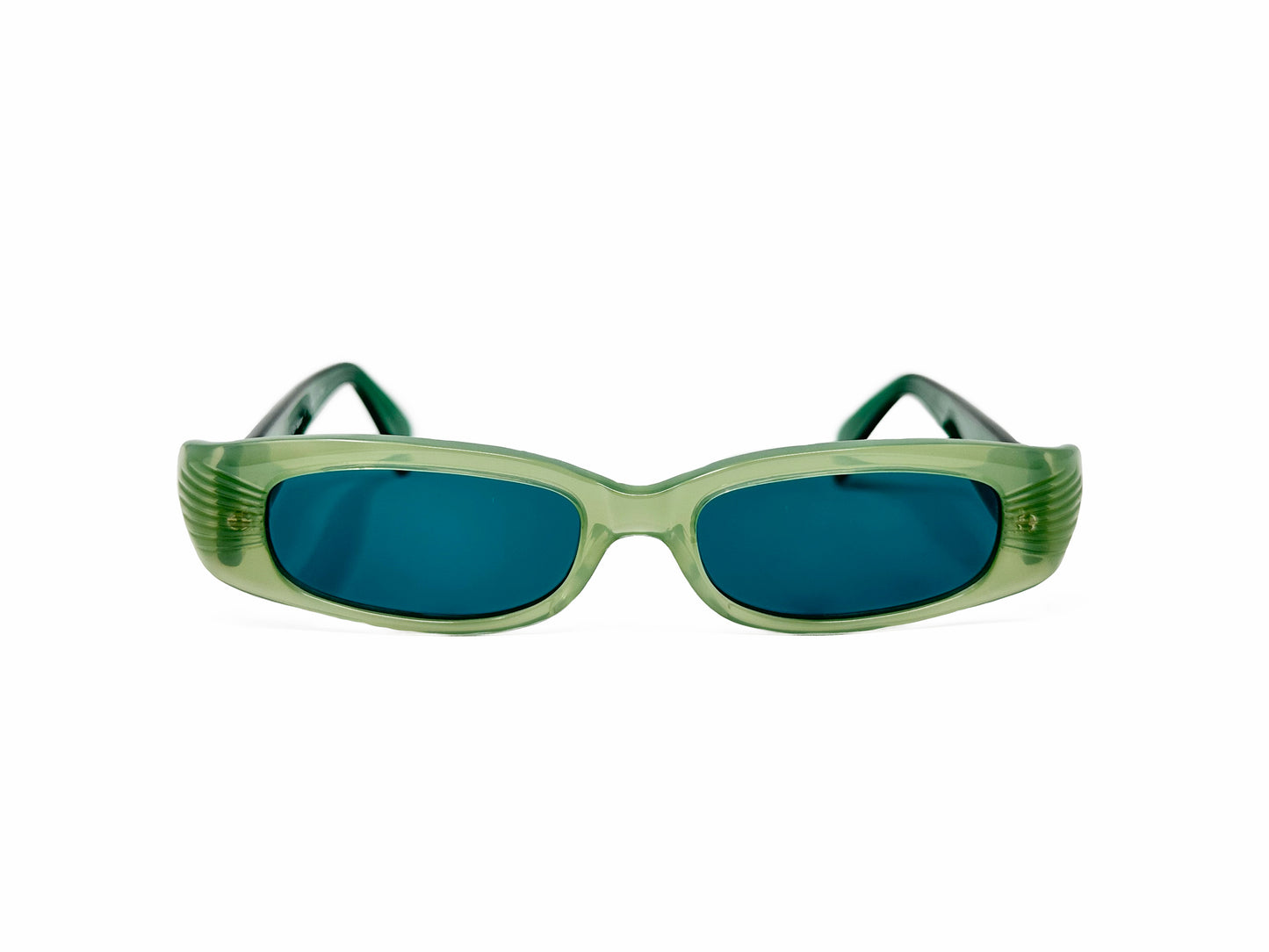 Kador rectangular, acetate sunglass with wing design on sides. Model: DF2008. Color: 1653/1487 - light, semi-transparent emerald green with blue lenses. Front view.