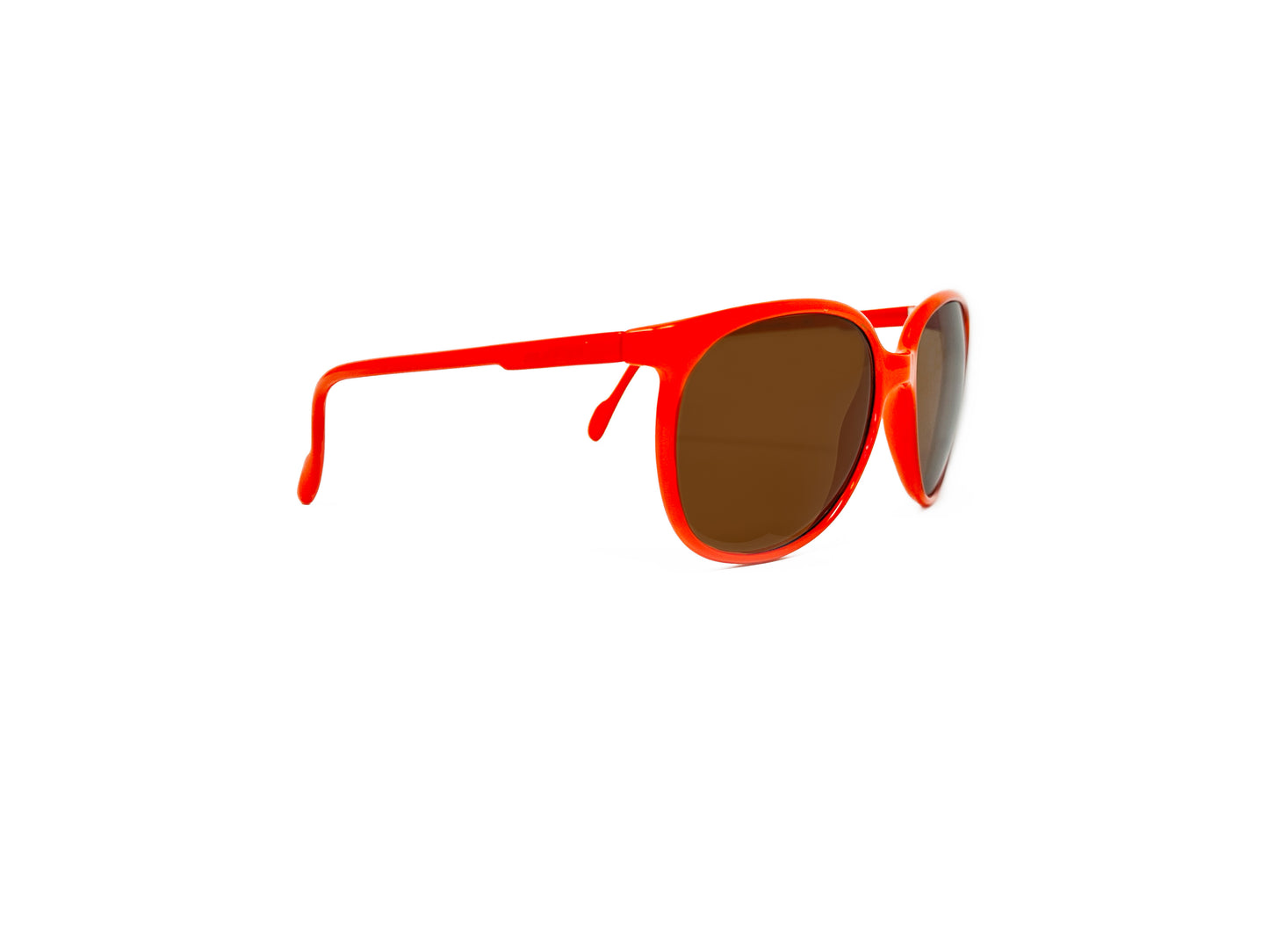 Sunjet oversized rounded sunglass. Model: 5243. Color: 32 - Red with brown lens. Side view.
