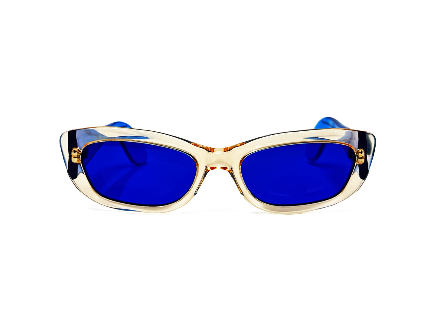 Kador rectangular acetate sunglass. Model: DF2001. Color: 3 transparent yellow with blue lens. Front view.