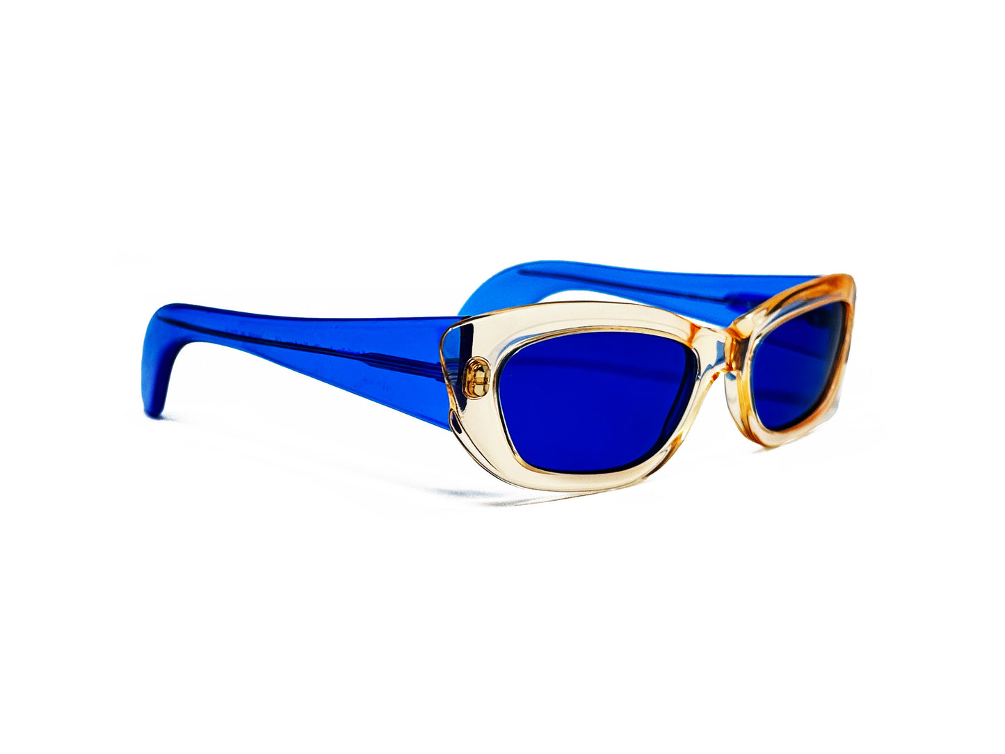 Kador rectangular acetate sunglass. Model: DF2001. Color: 3 transparent yellow with blue lens. Side view.