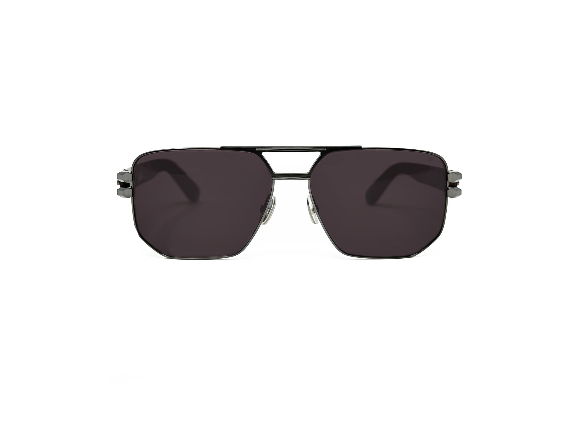 Philipp Plein squared aviator sunglass. Model: SP012 Contemporary. Color: 0584 gunmetal with tortoise temples. Front view. 